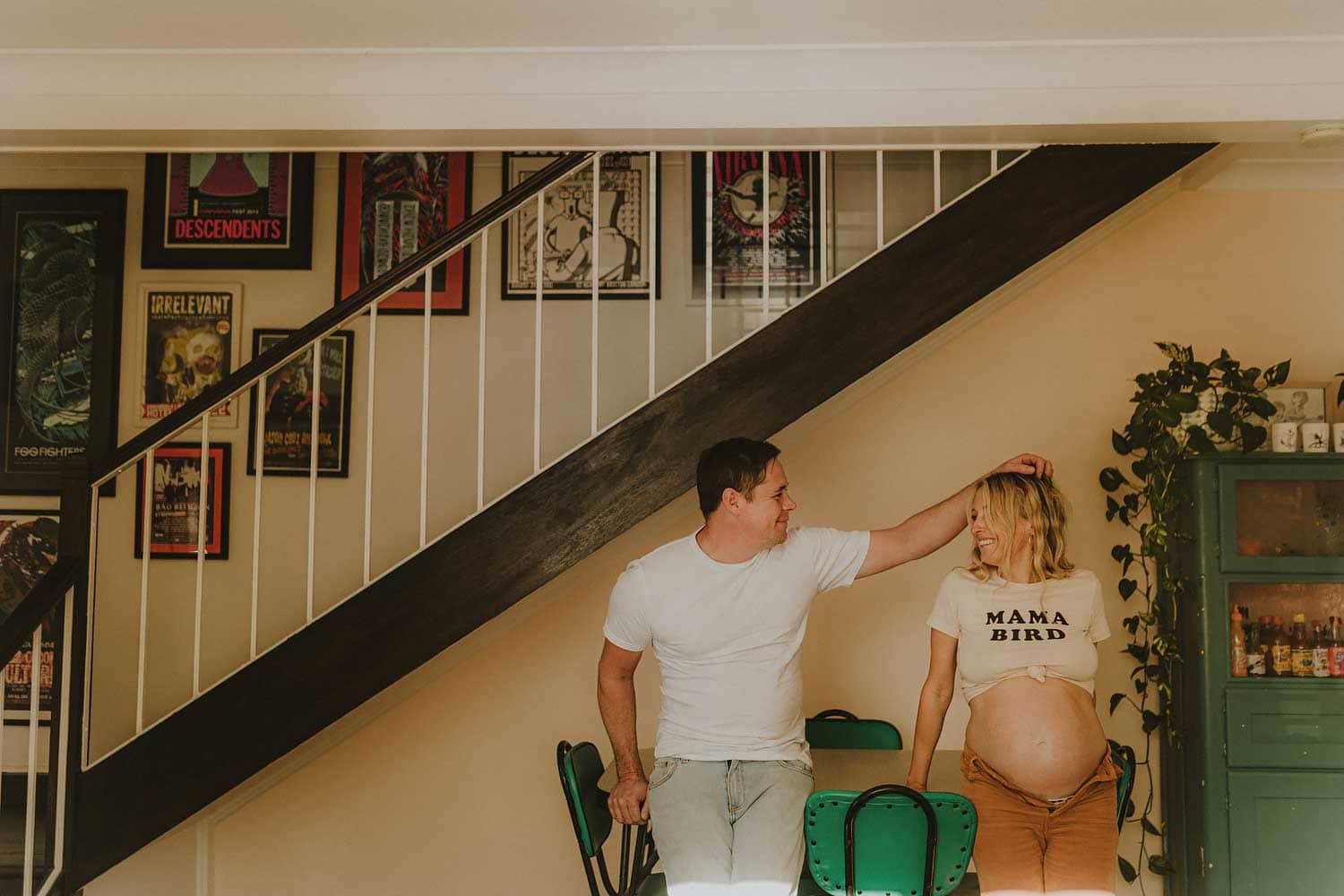 Fan-candid-maternity-photography-sydney-retro-home-7