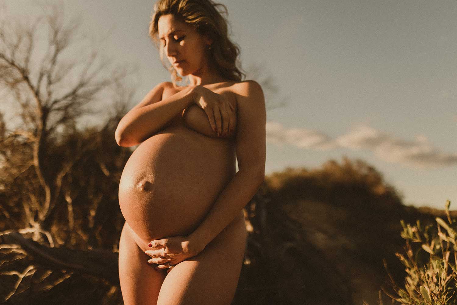 Sydney-maternity-photographer-sutherland-shire-bar-skin-natural-23