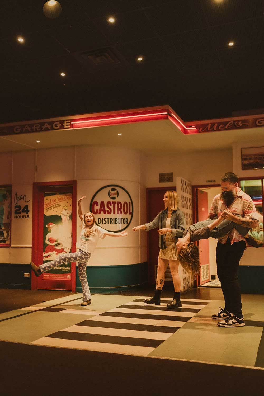 fun-ten-pin-bowling-family-shoot-sydney